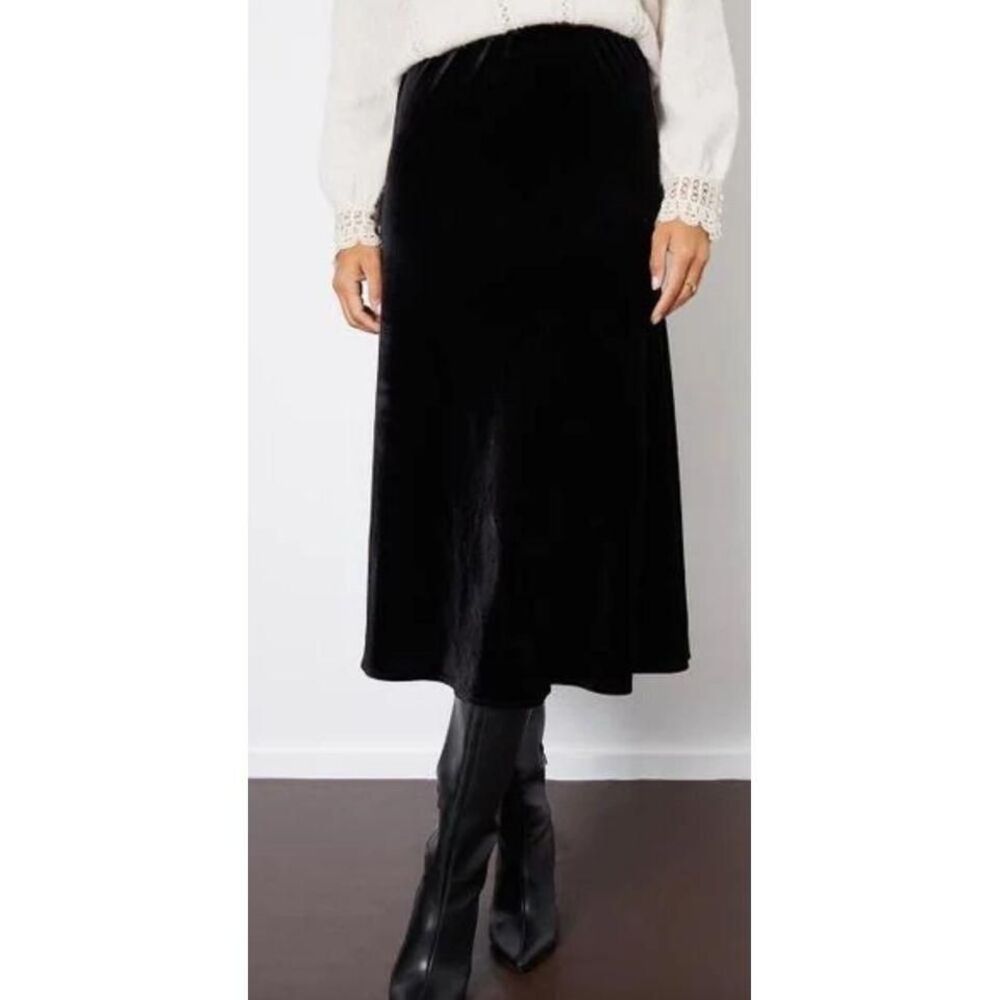 Coldwater Creek black Velvet midi‎ skirt size small - Picture 8 of 8